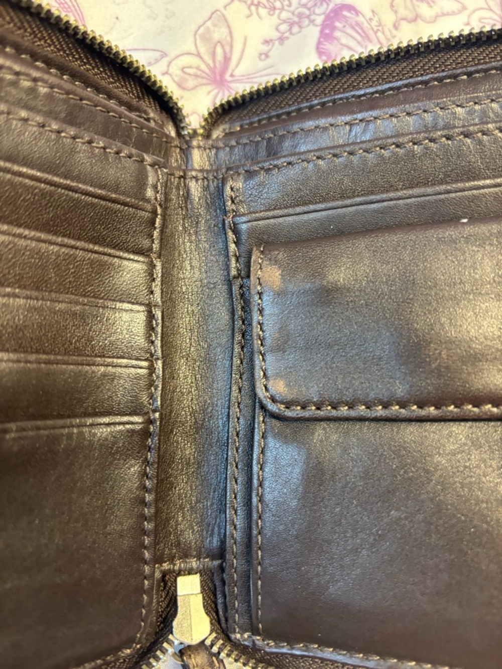 🌀Coach Signature Canvas Zip Wallet - Picture 6 of 6